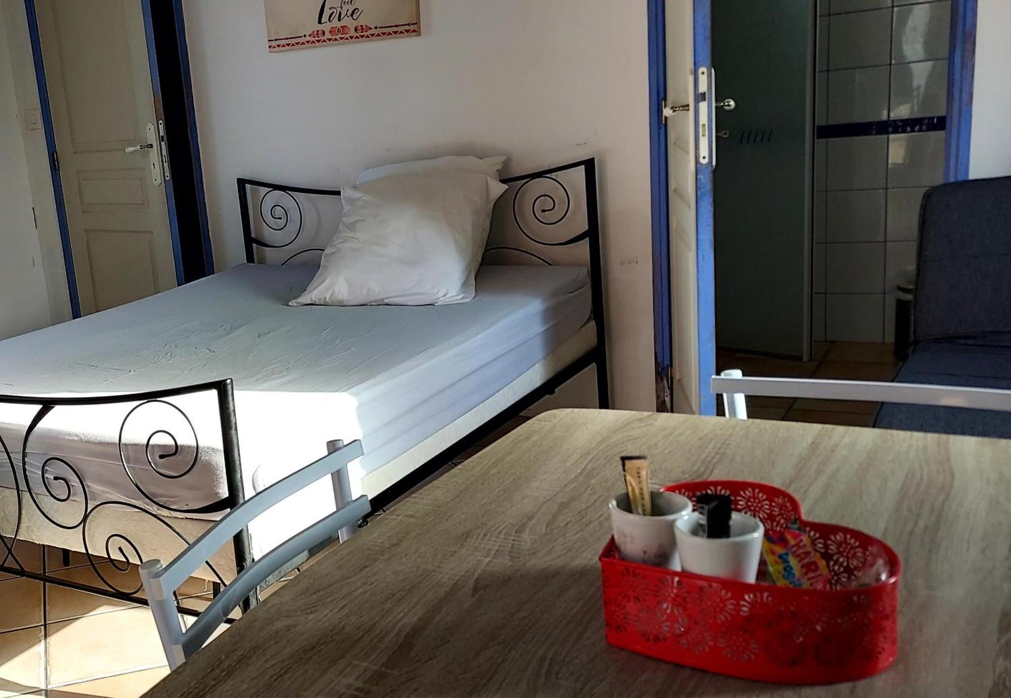 Le Barcares Maison Pour 3 Personnes Casa Para 3 Personas House For 3 People Exterior photo